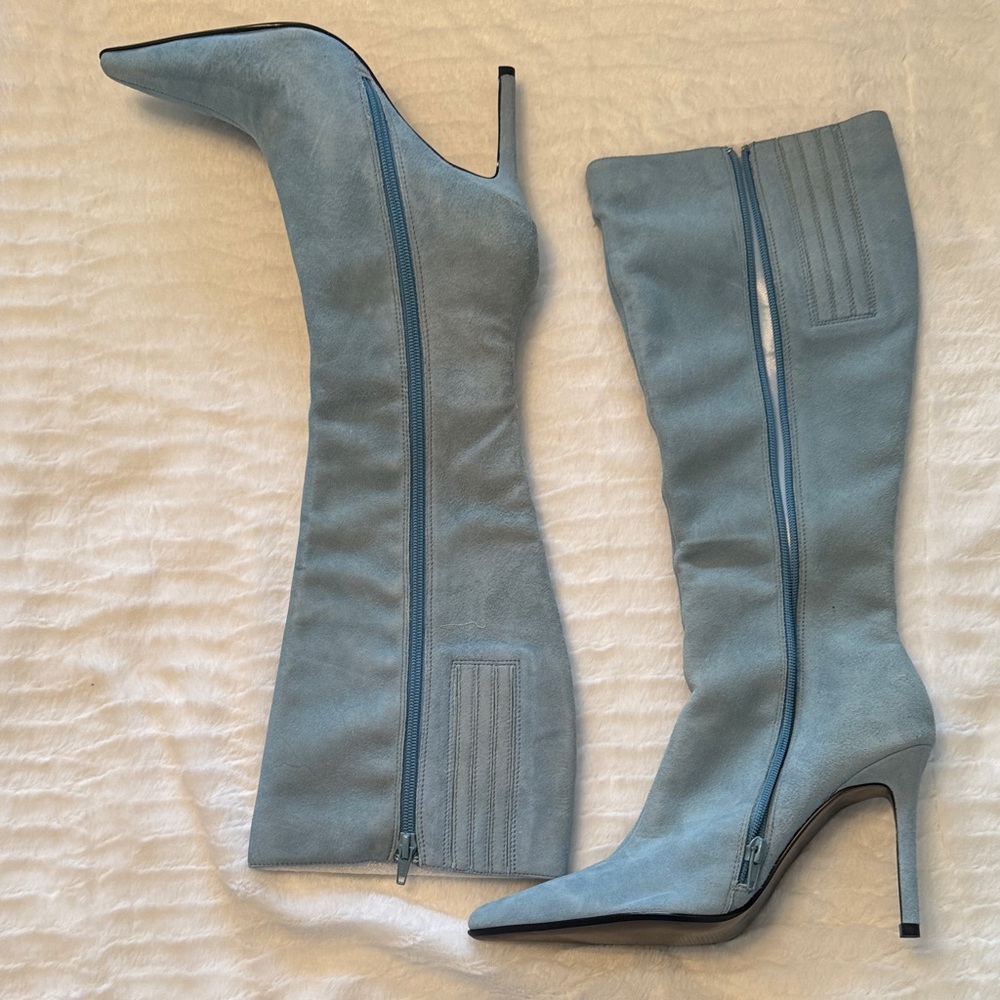 Colin Stuart, Powder Blue Suede boots; NWT, 6.5